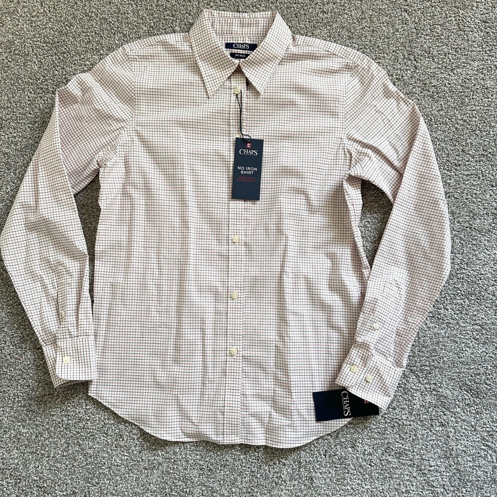 Womenโs dress shirt NWT